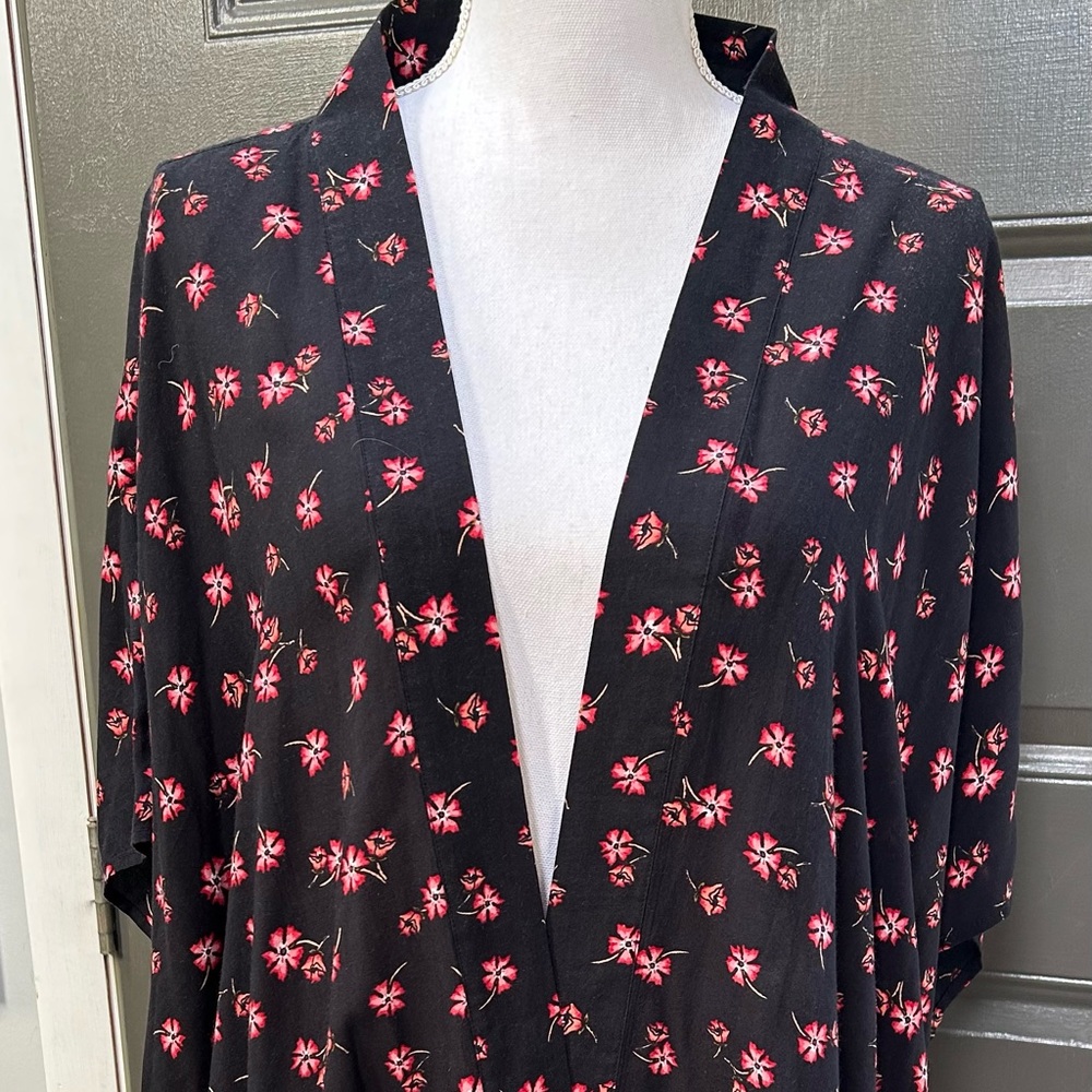 Loft Floral Kimono EUC ONE SIZE